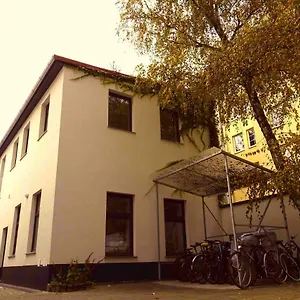 https://studio-u-parkplatz-zentrale-ruhelage-neben-grnoase.vienna-besthotels.com