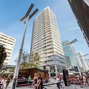 https://chmielna-35-city-centre-modern-apartment.warsawhotelspoland.com