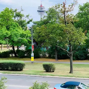 https://central-75m-apartment-at-belvedere-palace.vienna-besthotels.com