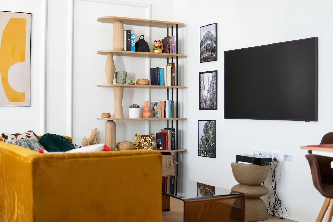 Old Town Gem Designer Apartment - Centre Location - Families - Remote Work Gdansk