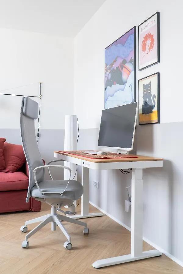 Old Town Gem Designer Apartment - Centre Location - Families - Remote Work Gdansk