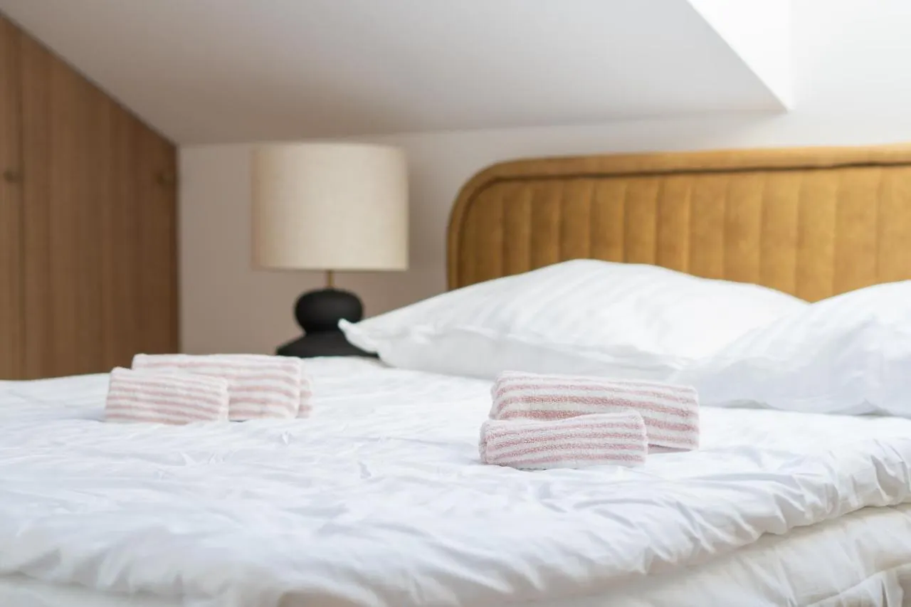 Old Town Gem Designer Apartment - Centre Location - Families - Remote Work Gdansk