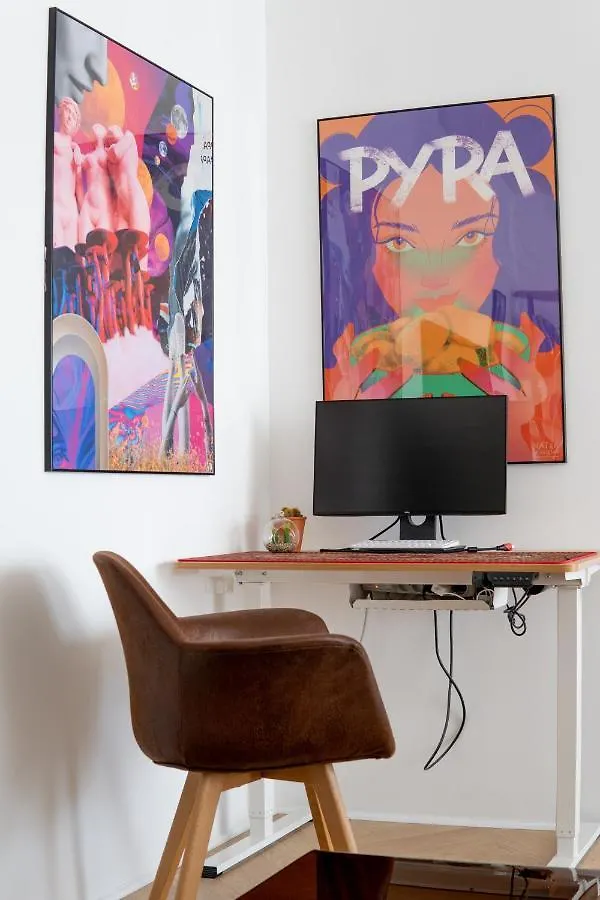 Old Town Gem Designer Apartment - Centre Location - Families - Remote Work Gdansk